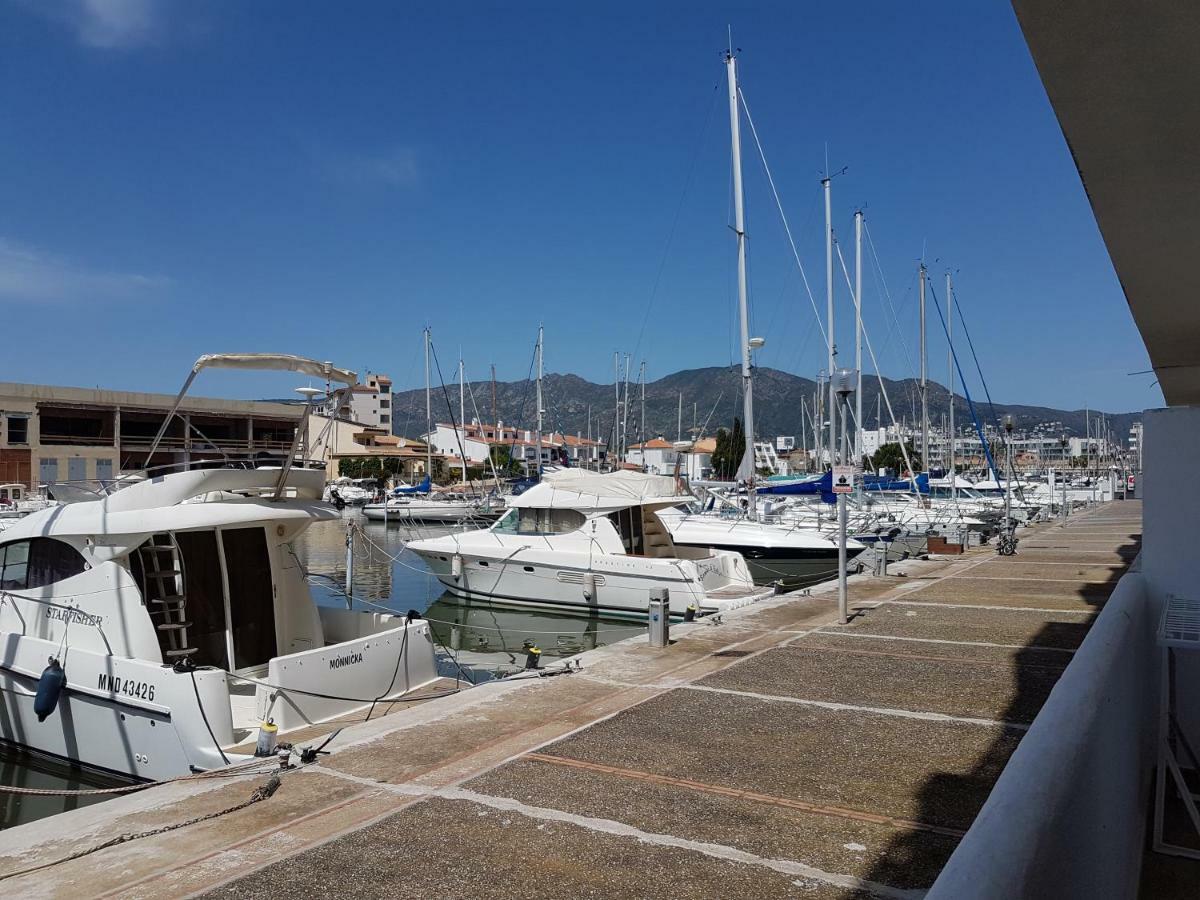 Marina 2 Lägenhet Rosas Exteriör bild